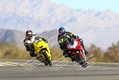 media/Jan-09-2022-SoCal Trackdays (Sun) [[2b1fec8404]]/Turn 14 (10am)/